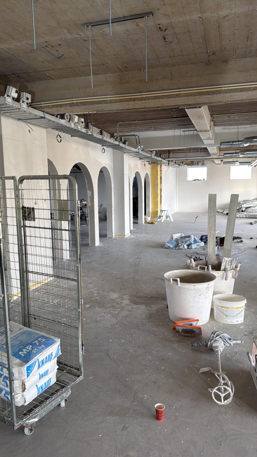 Stukadoor project - bouw in uitvoering met bogen